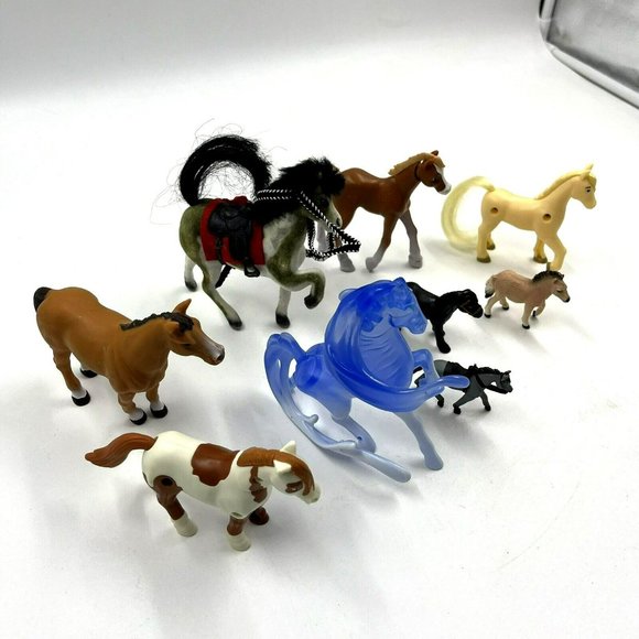 Toy Horses Lot of 9 Plastic Western Cowboys Model Figures Equestrian - Picture 2 of 10